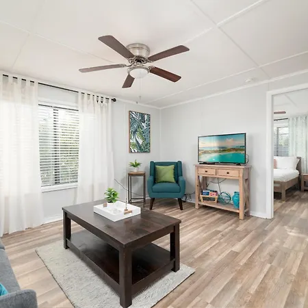 The Flats At Riverside Park 4 Apartment